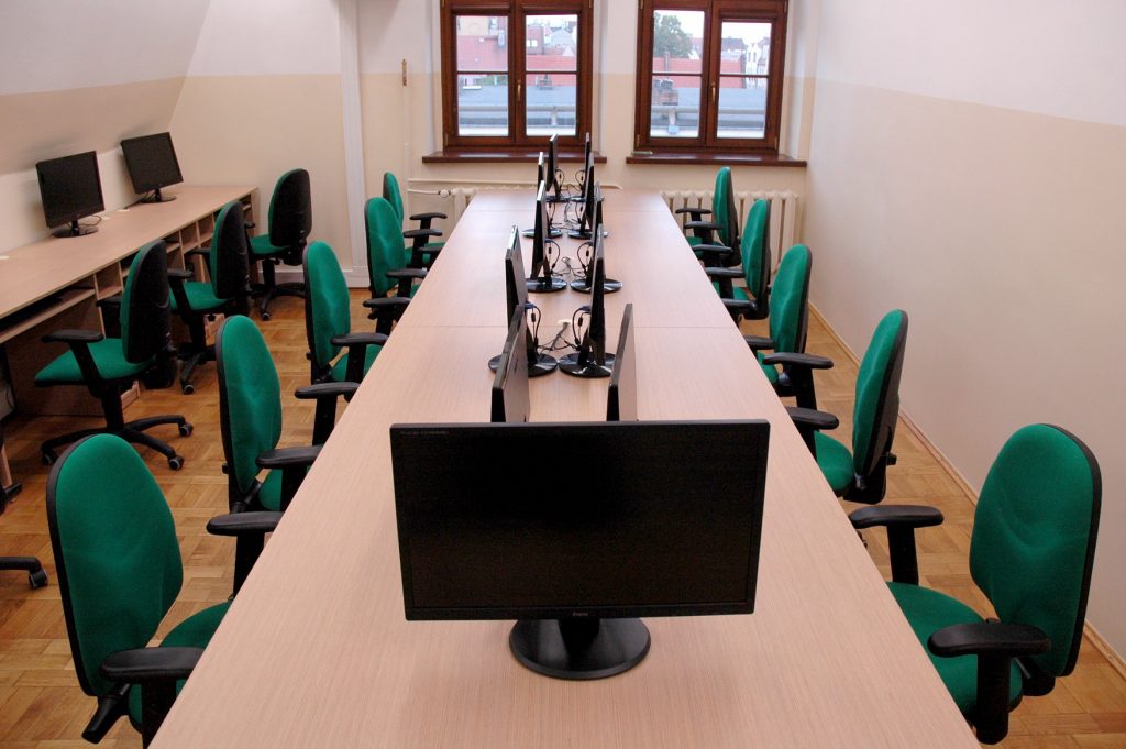 Sala komputerowa (404)