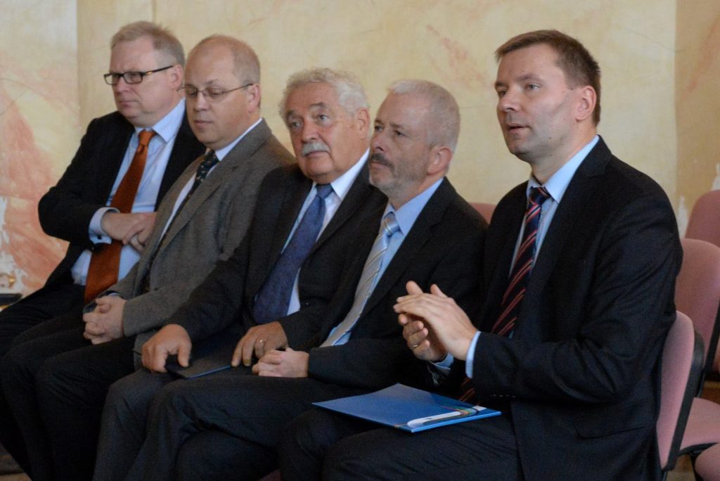 Piotr Siemion, prof. dr hab. Leszek Berezowski, prof. dr hab. Adam Jezierski, prof. dr hab. Marcin Cieński i prof. dr hab. Marek Kuźniak