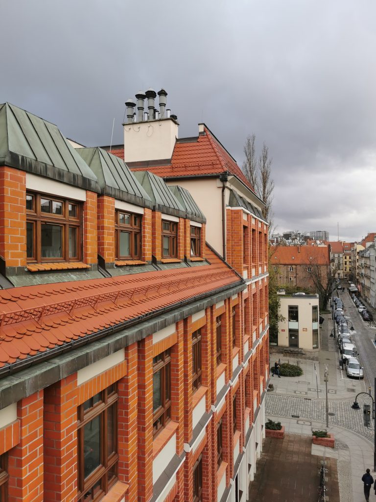 IFA - widok z tarasu Katedry Filologii Niderlandzkiej